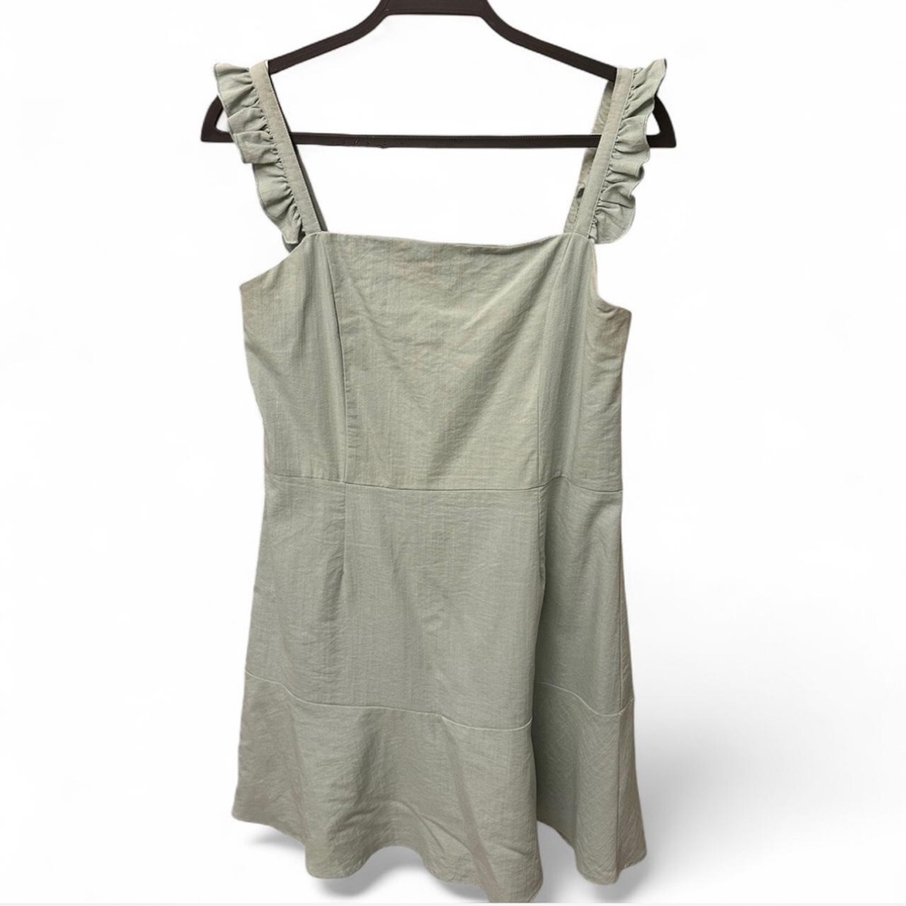 QED London Green Ruffle Strap Dress